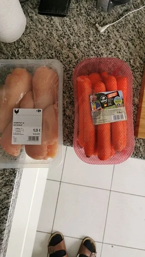 Carrefour Prins Boudewijnlaan, Edegem. 1 pak...