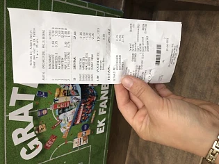 Gratis box, gratis pellegrino met bon van pro...