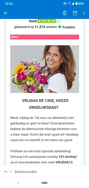 Bij euroflorist krijg je met de code VRIJDAG1...