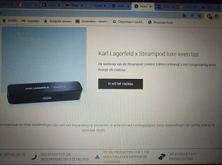 Gratis lederen hoesje v Karl Lagerfeld bij aa...