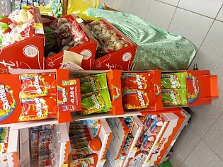 Delhaize Duffel hangen er kortingsbonnen aan...