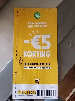 Deze week bij jumbo 5€ korting bij aankoop va...
