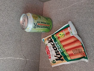 €0,45 bij Carrefour. Herta knacki veggie 100%...