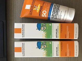 2 + 1 gratis op zonnemelk van La Roche - Posa...