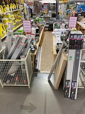Nog vele mooie koopjes aan -50 procent ondera...
