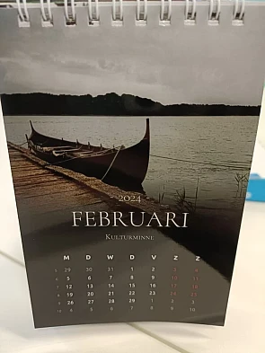 Bestel nu je gratis staande bureaukalender me...