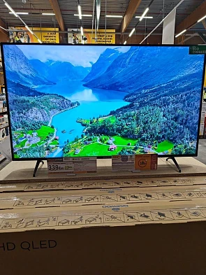 QLED TV 55" gespot voor maar € 339,95 bij Ele...