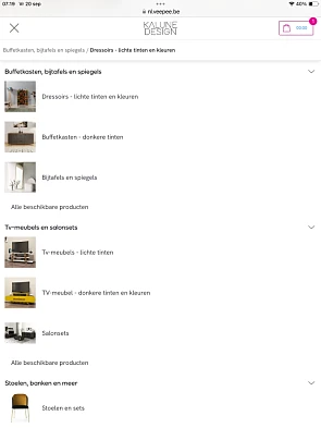 Kasten, stoelen, tafels